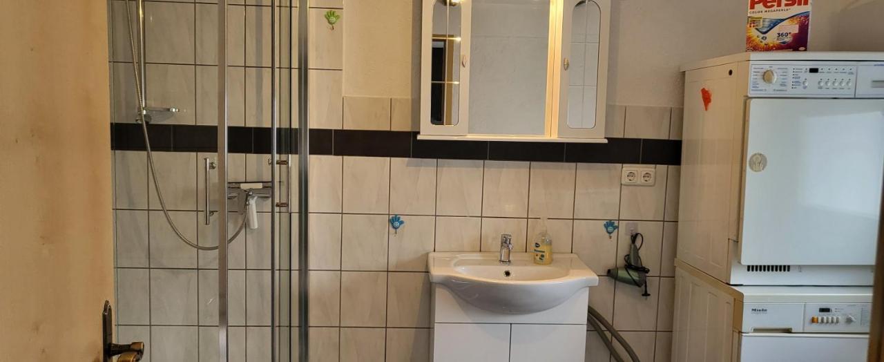 Unterwegszuhause Lägenhet Solingen Exteriör bild
